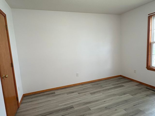 3242 W McClernon Street, Springfield, MO 65803