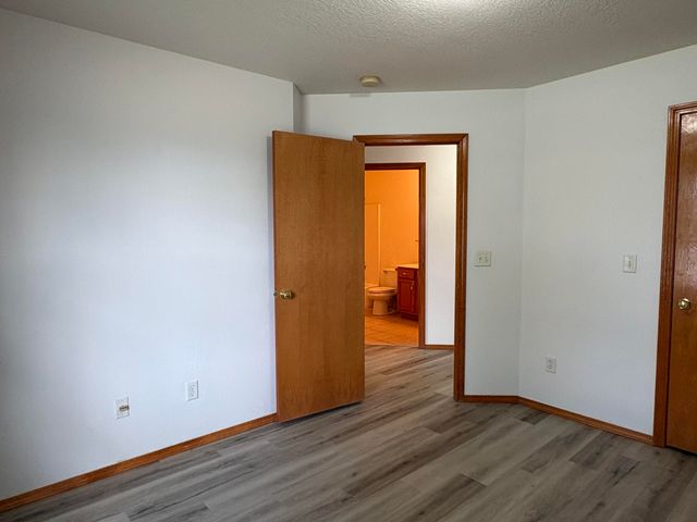 3242 W McClernon Street, Springfield, MO 65803