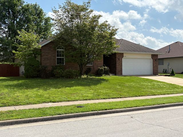 3242 W McClernon Street, Springfield, MO 65803