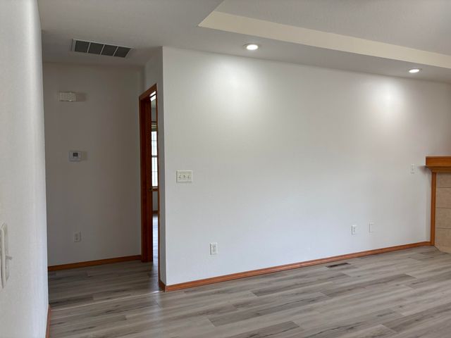 3242 W McClernon Street, Springfield, MO 65803