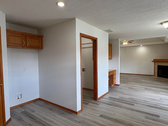 3242 W McClernon Street, Springfield, MO 65803