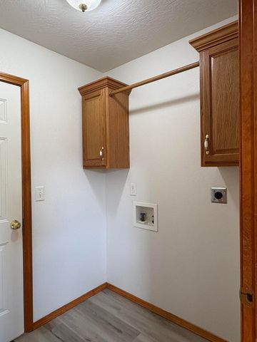 3242 W McClernon Street, Springfield, MO 65803