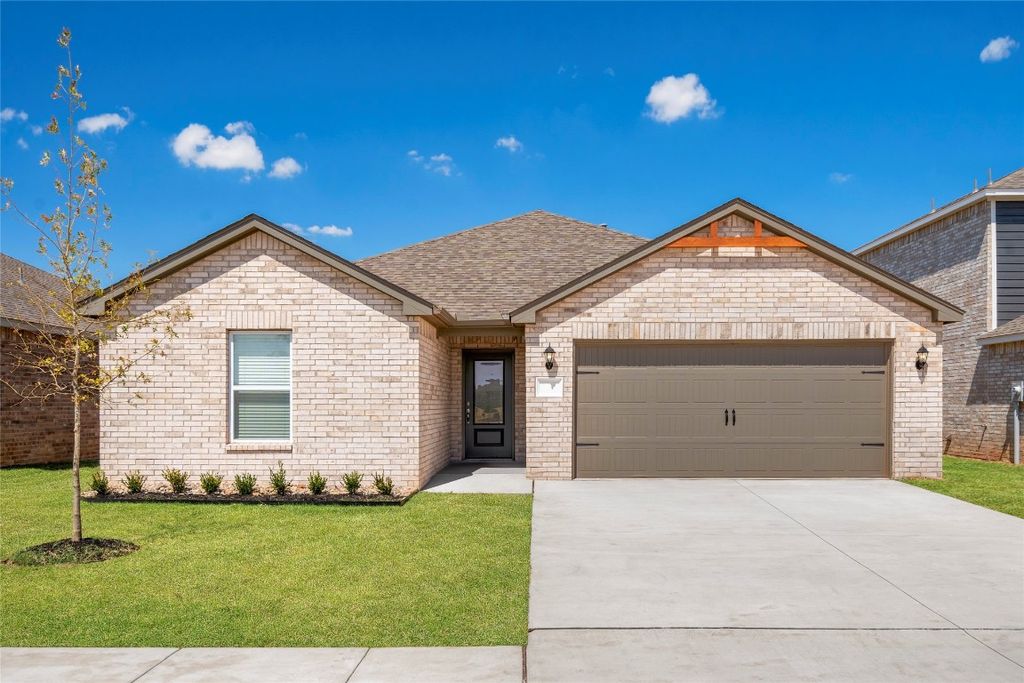 5428 Mac Road, Tuttle, OK 73089