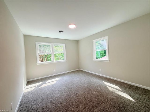 62 Hollywood AVE, Hampton, VA 23661