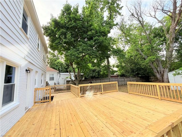 62 Hollywood AVE, Hampton, VA 23661