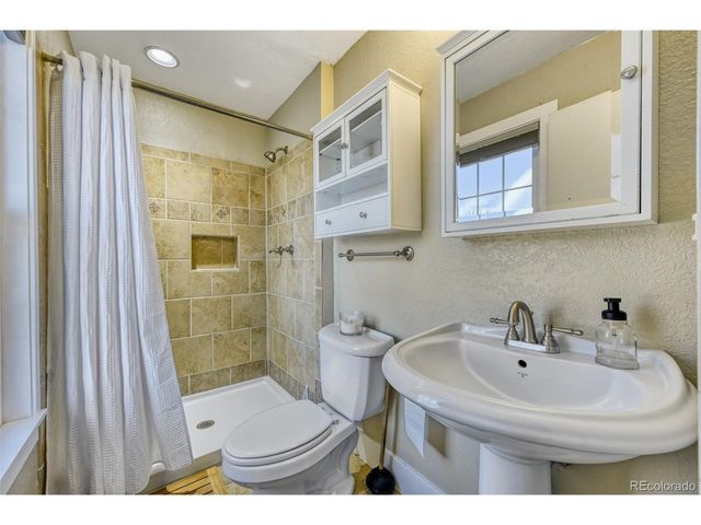 10587 Routt Ln, Broomfield, CO 80021