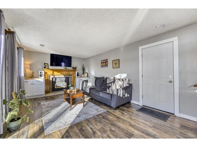 10587 Routt Ln, Broomfield, CO 80021