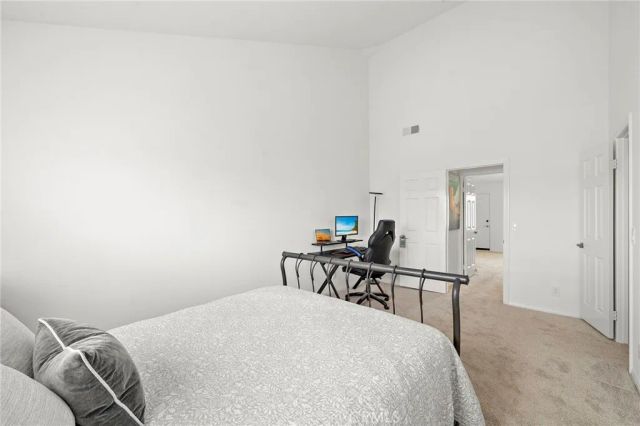606 Lake Street 23, Huntington Beach, CA 92648