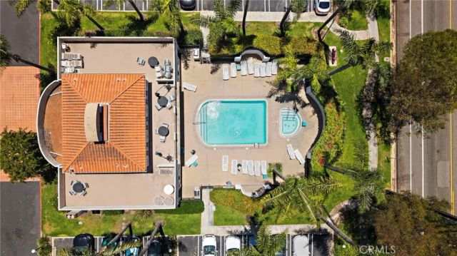 606 Lake Street 23, Huntington Beach, CA 92648