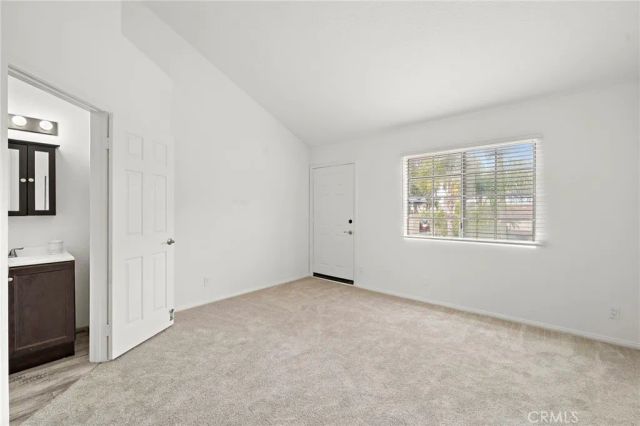 606 Lake Street 23, Huntington Beach, CA 92648