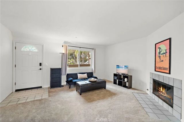 606 Lake Street 23, Huntington Beach, CA 92648