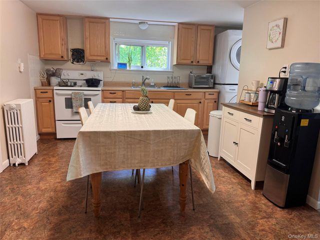57 E Hall Avenue 2 FL, New City, NY 10956