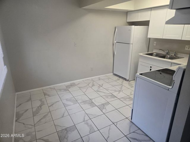 9222 N 35TH Avenue 14, Phoenix, AZ 85051