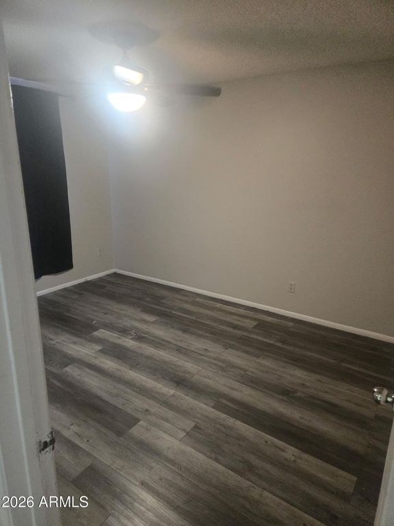 Image 4 of property listing at 9222 N 35TH Avenue 14, Phoenix, AZ 85051