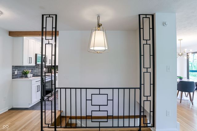 32 Circle Drive, Carmel, IN 46032