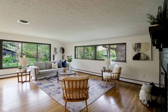 32 Circle Drive, Carmel, IN 46032