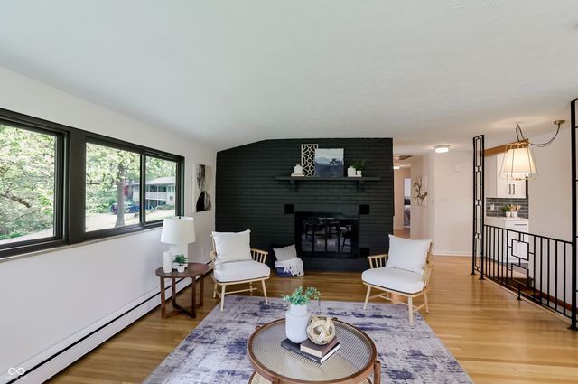 32 Circle Drive, Carmel, IN 46032