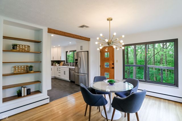 32 Circle Drive, Carmel, IN 46032