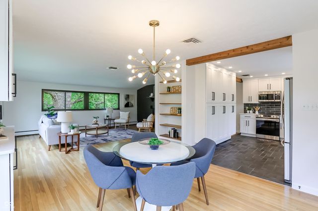 32 Circle Drive, Carmel, IN 46032