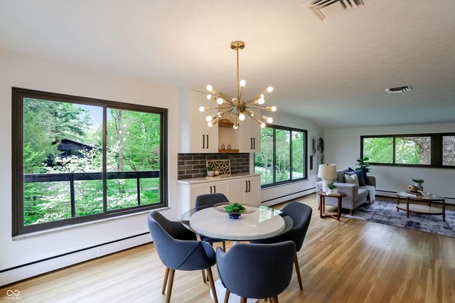 32 Circle Drive, Carmel, IN 46032