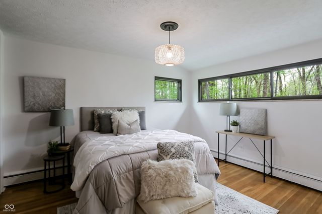 32 Circle Drive, Carmel, IN 46032