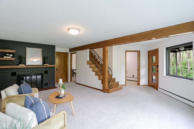 32 Circle Drive, Carmel, IN 46032