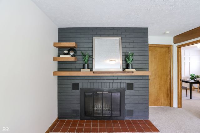 32 Circle Drive, Carmel, IN 46032