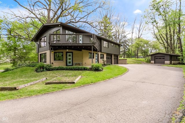 32 Circle Drive, Carmel, IN 46032