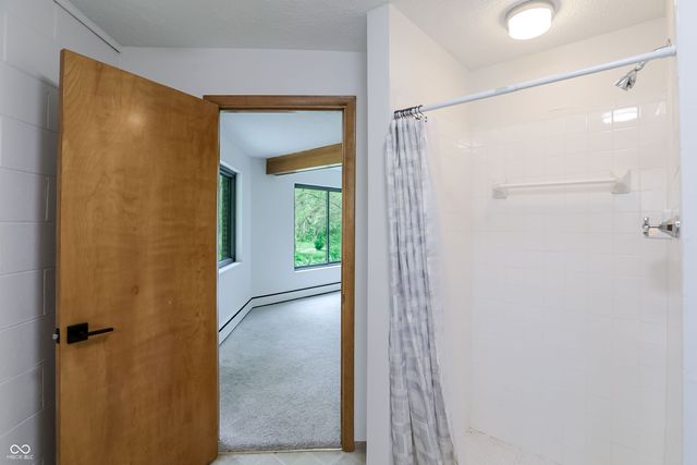 32 Circle Drive, Carmel, IN 46032