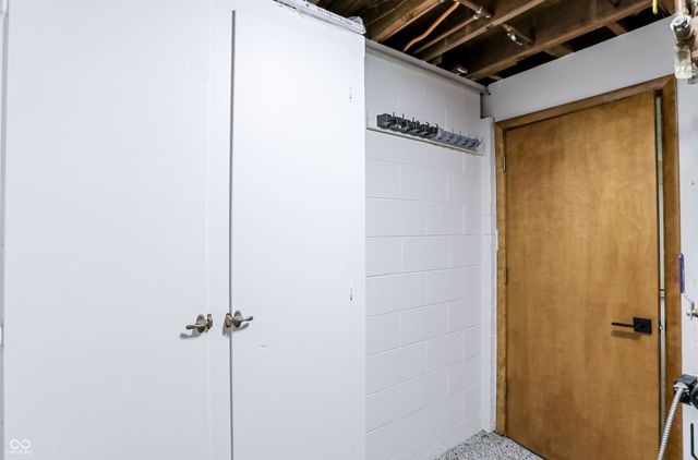 32 Circle Drive, Carmel, IN 46032