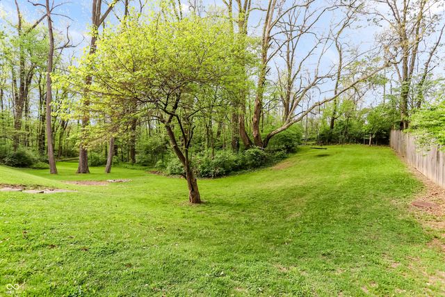 32 Circle Drive, Carmel, IN 46032