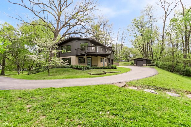 32 Circle Drive, Carmel, IN 46032