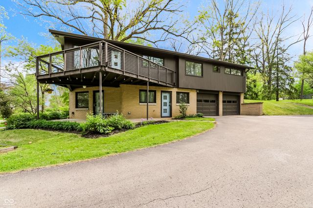 32 Circle Drive, Carmel, IN 46032