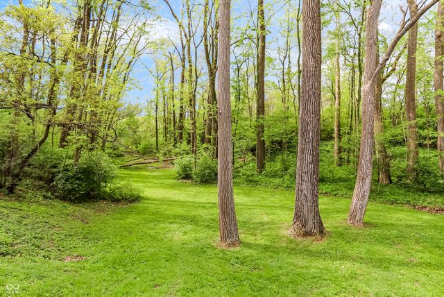 32 Circle Drive, Carmel, IN 46032