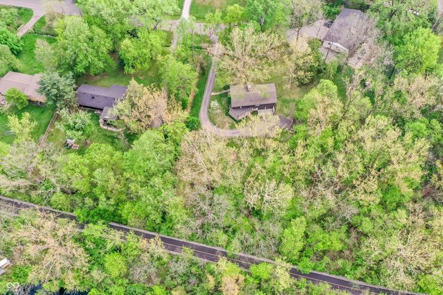 32 Circle Drive, Carmel, IN 46032