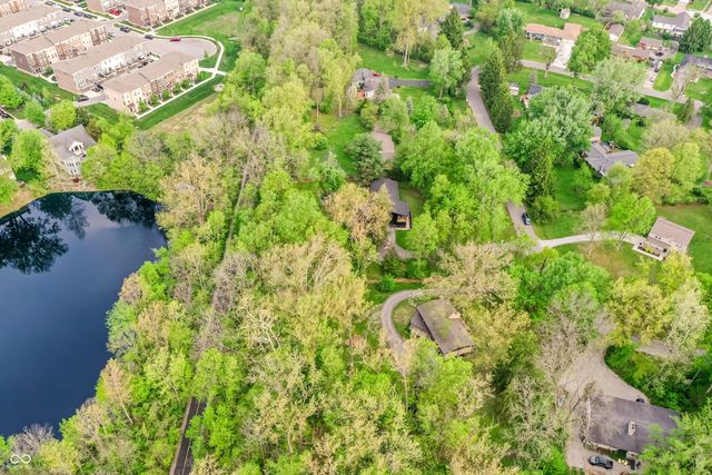 32 Circle Drive, Carmel, IN 46032