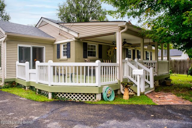 9610 Watterson Trail, Jeffersontown, KY 40299