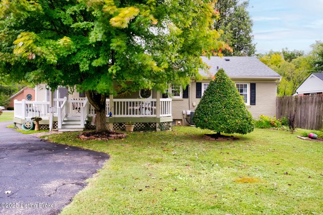 9610 Watterson Trail, Jeffersontown, KY 40299