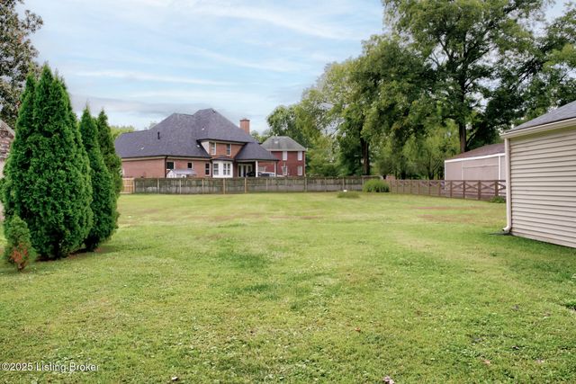 9610 Watterson Trail, Jeffersontown, KY 40299