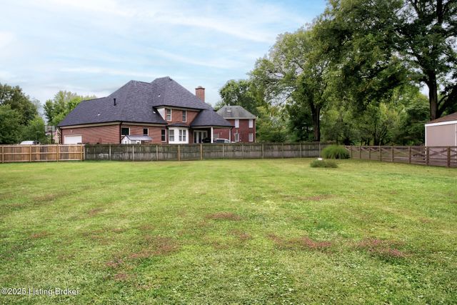 9610 Watterson Trail, Jeffersontown, KY 40299