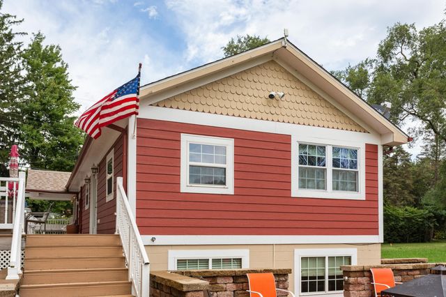 321 E Merchant Street, New Buffalo City, MI 49117