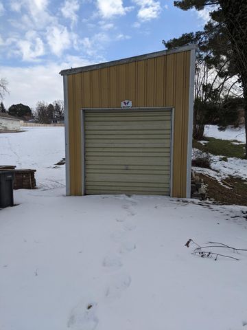 321 E Merchant Street, New Buffalo City, MI 49117