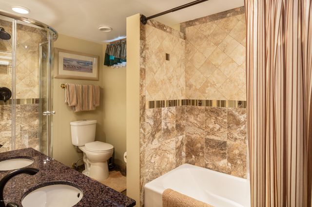 321 E Merchant Street, New Buffalo City, MI 49117