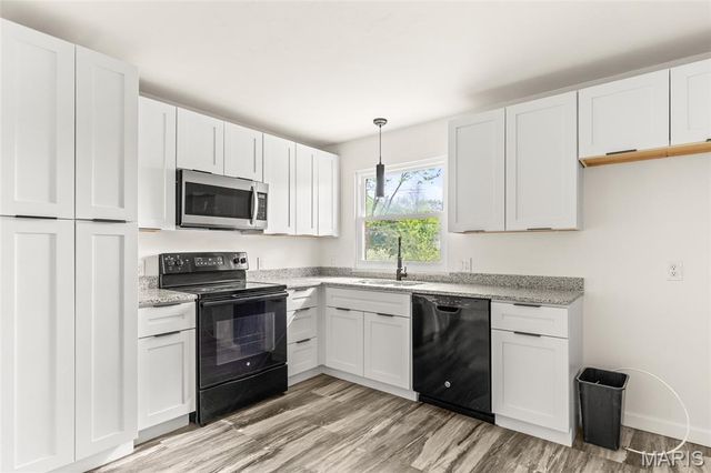 11962 Nero Drive, Florissant, MO 63033
