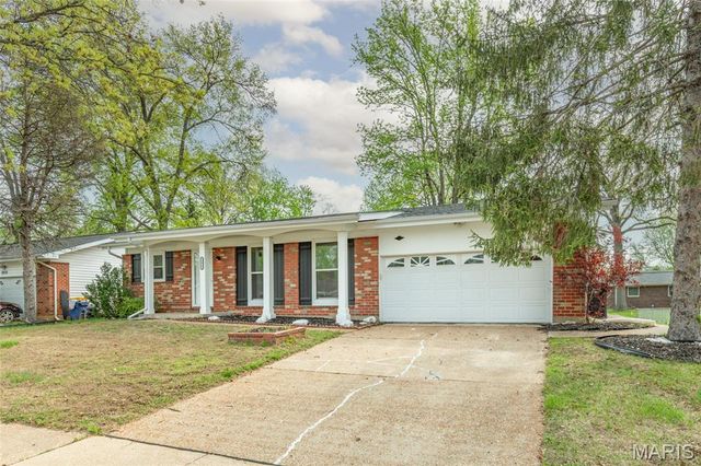 11962 Nero Drive, Florissant, MO 63033