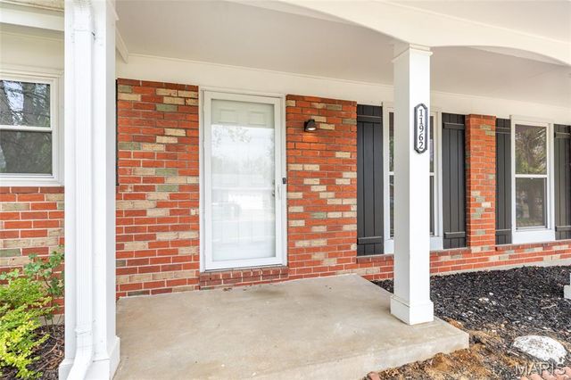 11962 Nero Drive, Florissant, MO 63033