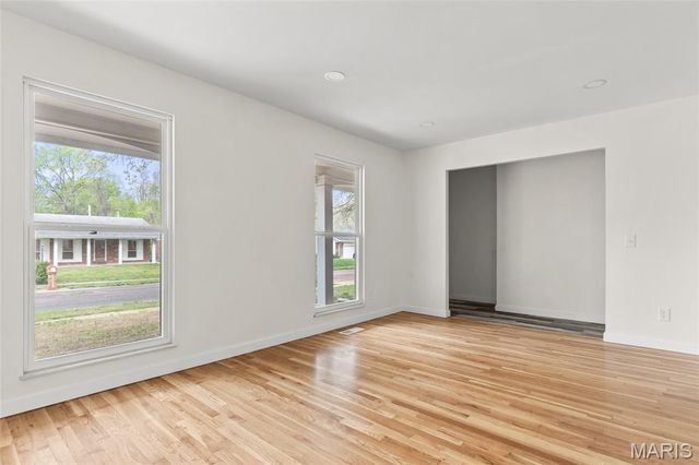 11962 Nero Drive, Florissant, MO 63033