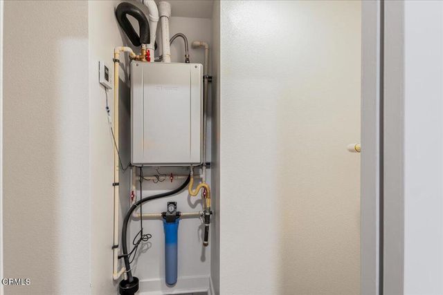 2830 Wagon Wheel Road 304, Oxnard, CA 93036