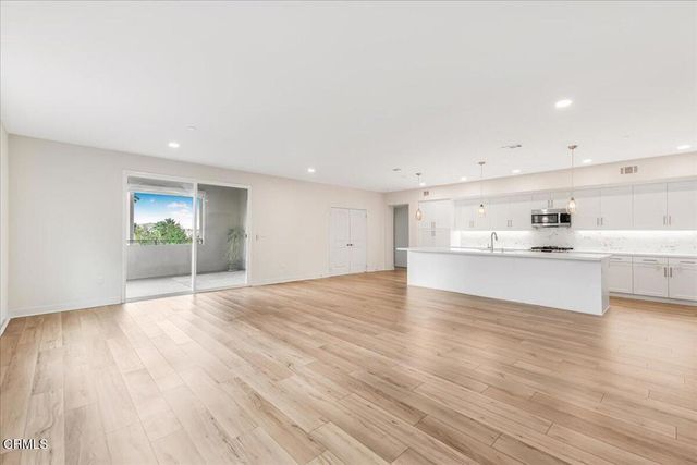 2830 Wagon Wheel Road 304, Oxnard, CA 93036