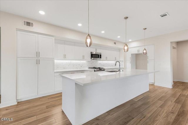 2830 Wagon Wheel Road 304, Oxnard, CA 93036